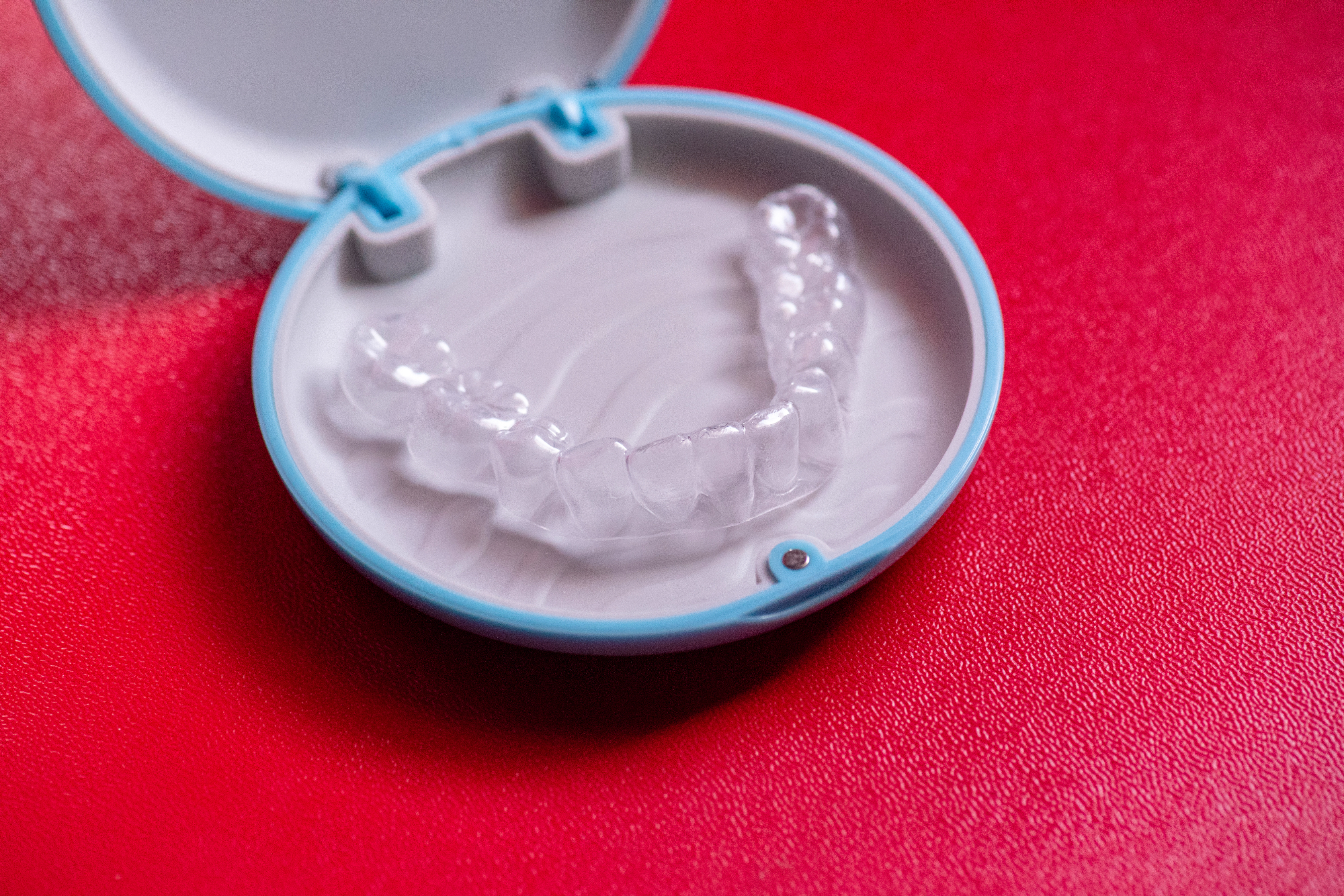 Zobar mi je povedal za Invisalign zobni aparat